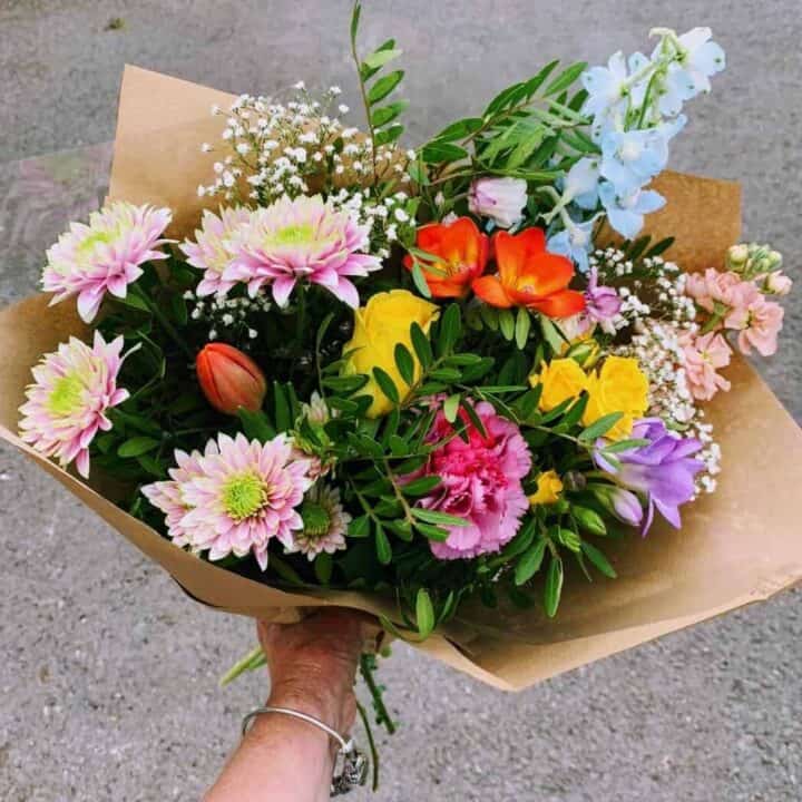 Image for 1. Fresh Flowers Subscription
